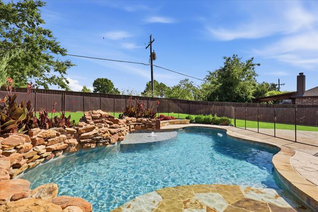 1327 Savona Lane, Lewisville, TX 75077