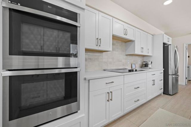 1261 Catalina, San Diego, CA 92107