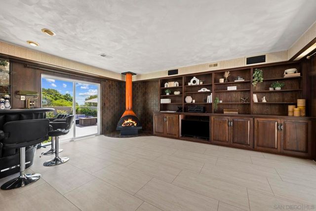 1261 Catalina, San Diego, CA 92107