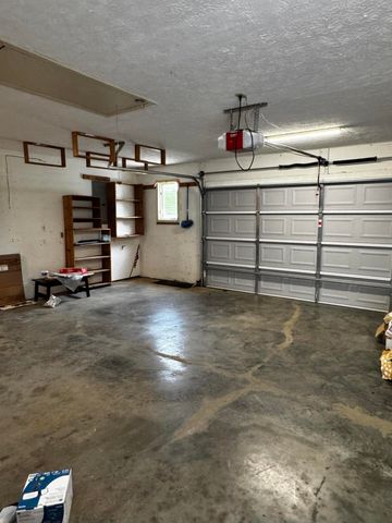491 N Homestead Lane, Lancaster, KY 40444