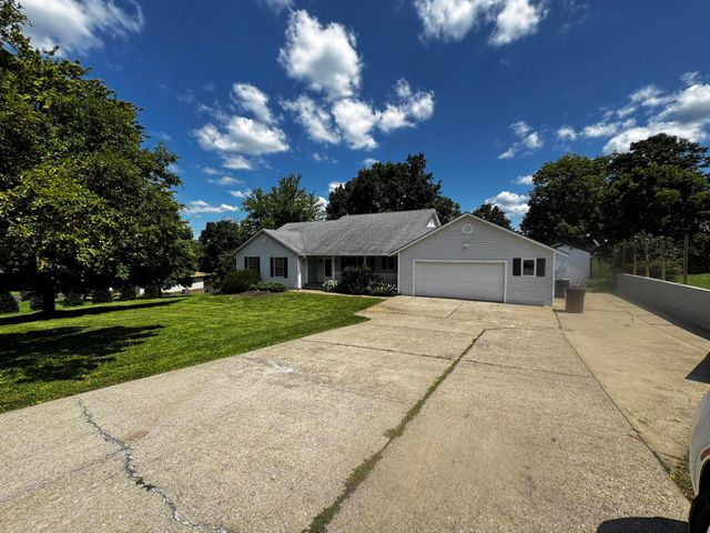 491 N Homestead Lane, Lancaster, KY 40444