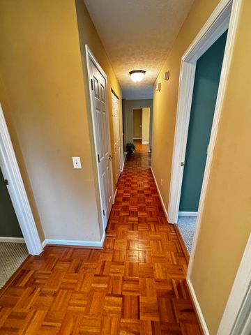 491 N Homestead Lane, Lancaster, KY 40444