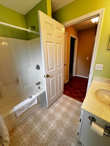 491 N Homestead Lane, Lancaster, KY 40444