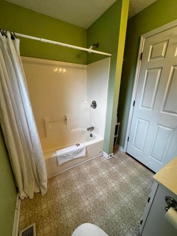 491 N Homestead Lane, Lancaster, KY 40444