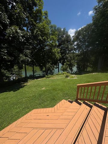 491 N Homestead Lane, Lancaster, KY 40444