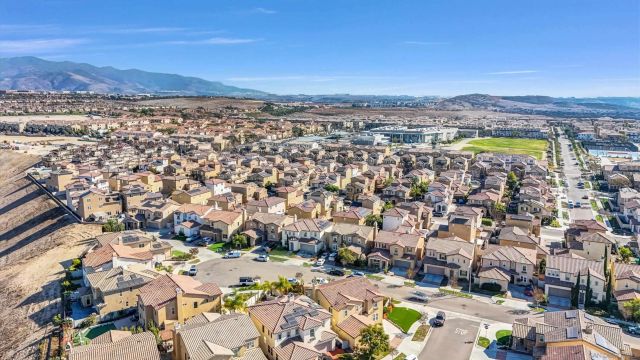 1334 Pyramid Peak St, Chula Vista, CA 91913