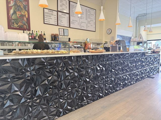 1234 Bakers Delight St, Winthrop, MA 02152