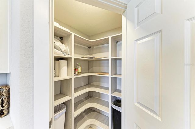 5916 WAKE FOREST RUN 104, Bradenton, FL 34211