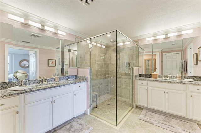 5916 WAKE FOREST RUN 104, Bradenton, FL 34211