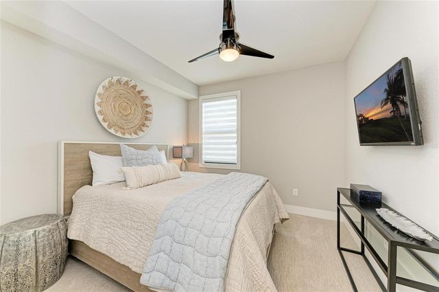 5916 WAKE FOREST RUN 104, Bradenton, FL 34211