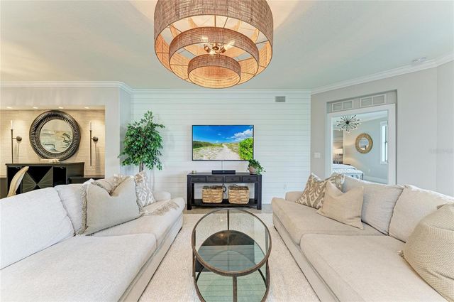 5916 WAKE FOREST RUN 104, Bradenton, FL 34211