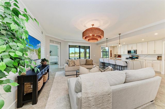 5916 WAKE FOREST RUN 104, Bradenton, FL 34211