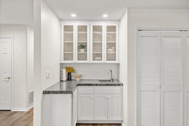 23493 Rolling Hills Ct, Auburn, CA 95602