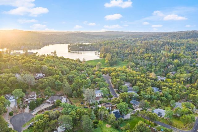 23493 Rolling Hills Ct, Auburn, CA 95602