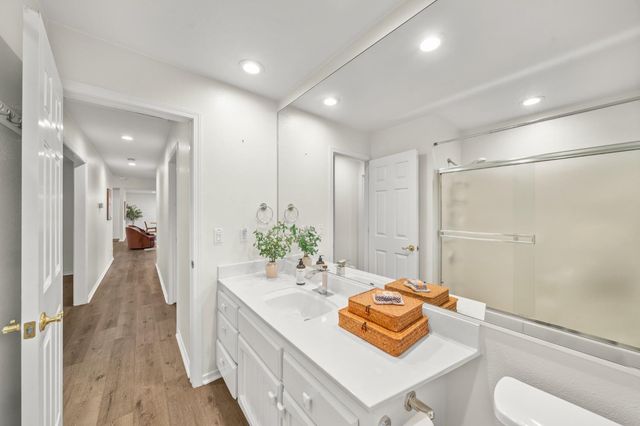 23493 Rolling Hills Ct, Auburn, CA 95602