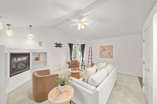 23493 Rolling Hills Ct, Auburn, CA 95602