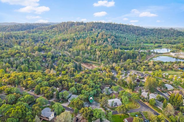 23493 Rolling Hills Ct, Auburn, CA 95602