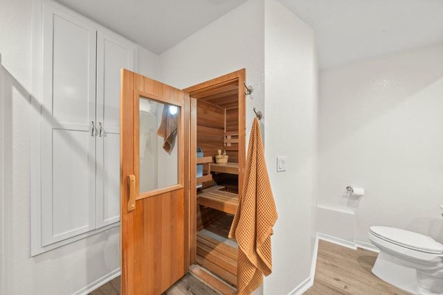 23493 Rolling Hills Ct, Auburn, CA 95602