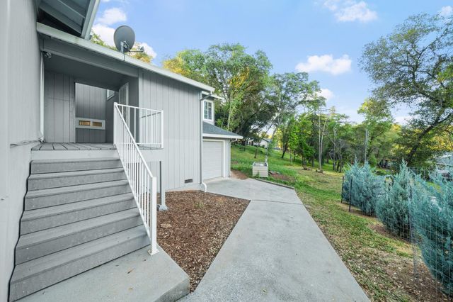 23493 Rolling Hills Ct, Auburn, CA 95602