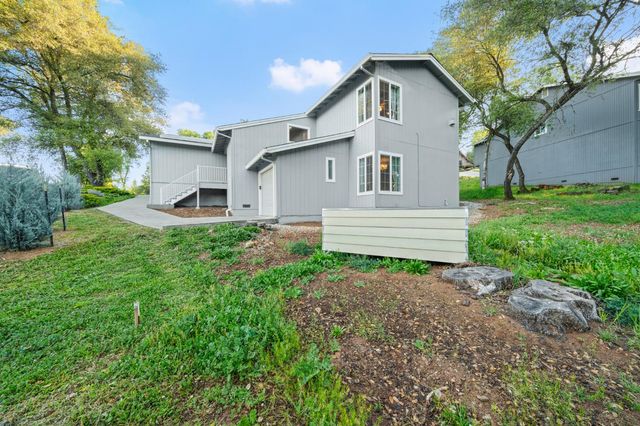 23493 Rolling Hills Ct, Auburn, CA 95602