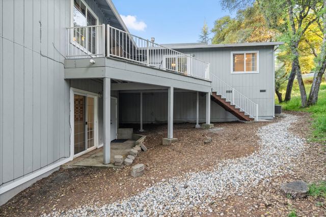 23493 Rolling Hills Ct, Auburn, CA 95602