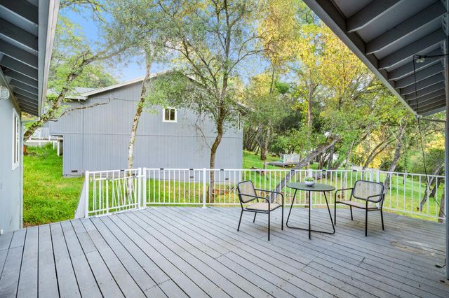 23493 Rolling Hills Ct, Auburn, CA 95602