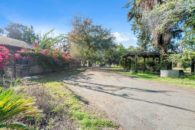 31361 Palm Drive, Exeter, CA 93221