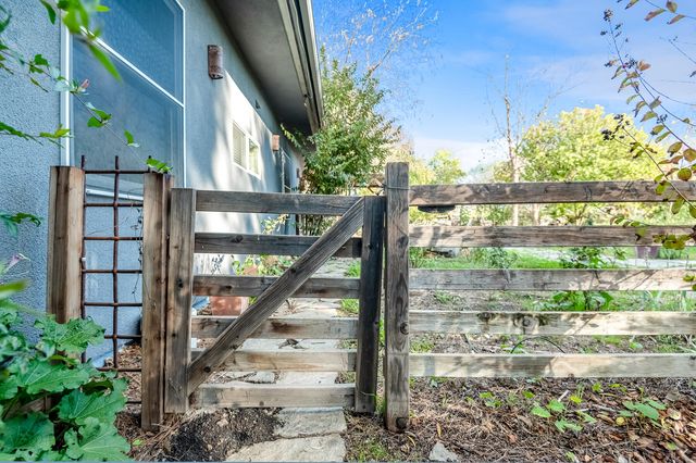 31361 Palm Drive, Exeter, CA 93221