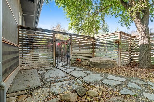 31361 Palm Drive, Exeter, CA 93221