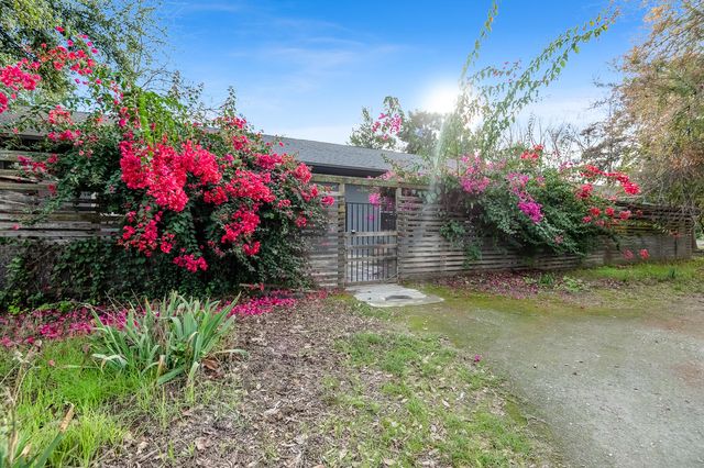 31361 Palm Drive, Exeter, CA 93221