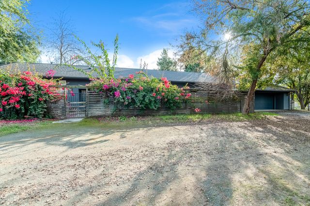 31361 Palm Drive, Exeter, CA 93221