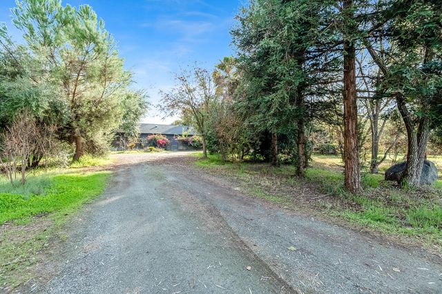 31361 Palm Drive, Exeter, CA 93221