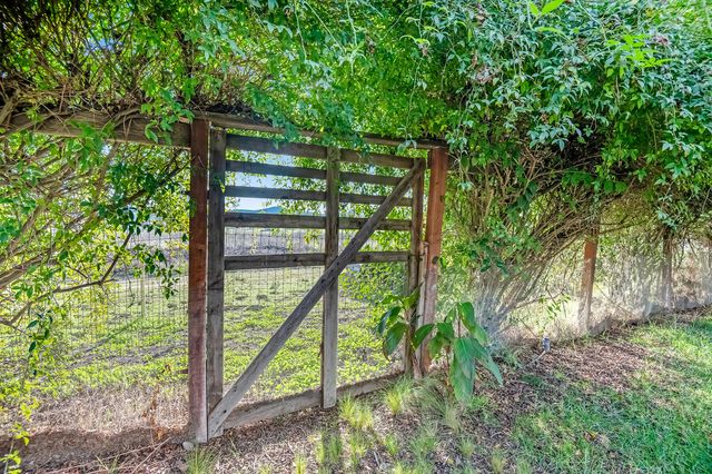 31361 Palm Drive, Exeter, CA 93221