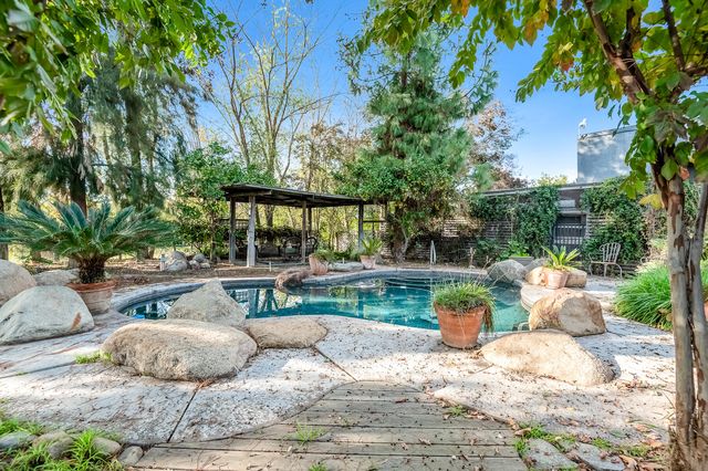 31361 Palm Drive, Exeter, CA 93221