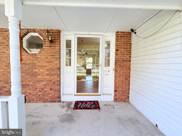 4 CEDAR CT, Princeton Junction, NJ 08550