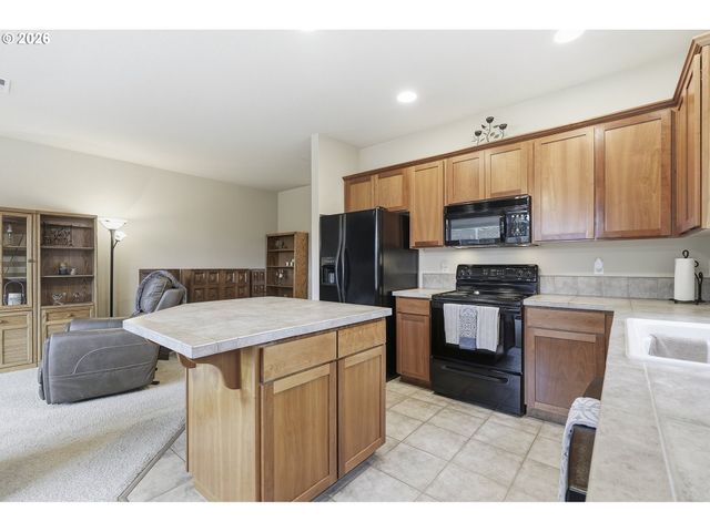 5029 Sw Wentworth Ter, Beaverton, OR 97078