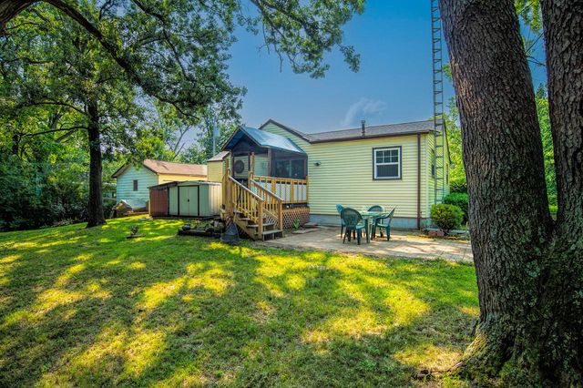 33522 81st STREET, Burlington, WI 53105