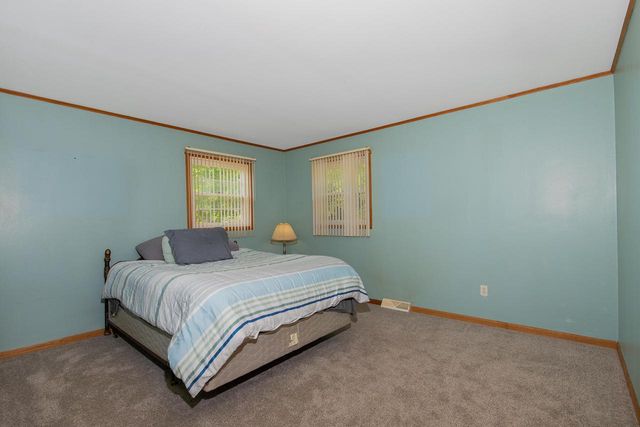 33522 81st STREET, Burlington, WI 53105