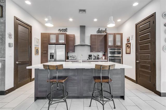 15901 SW 136th Way, Miami, FL 33196