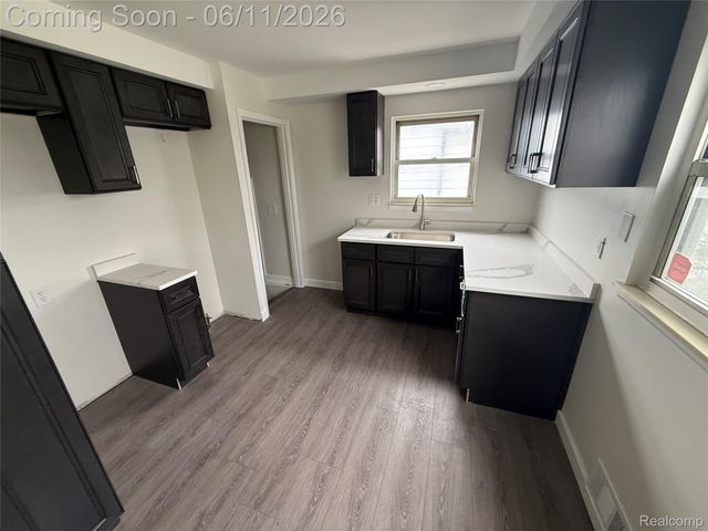 5363 Culver Street, Dearborn Heights, MI 48125