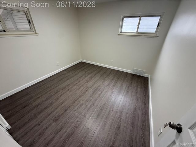 5363 Culver Street, Dearborn Heights, MI 48125