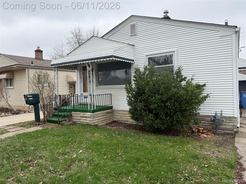 5363 Culver Street, Dearborn Heights, MI 48125