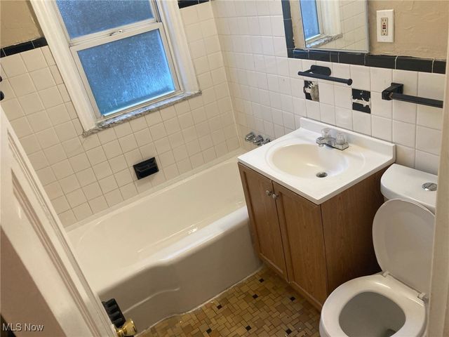 1875 Forest Hills Boulevard, Cleveland, OH 44112