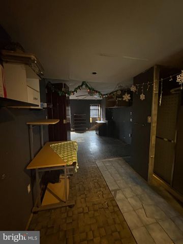 2433 N LAWRENCE ST, Philadelphia, PA 19133