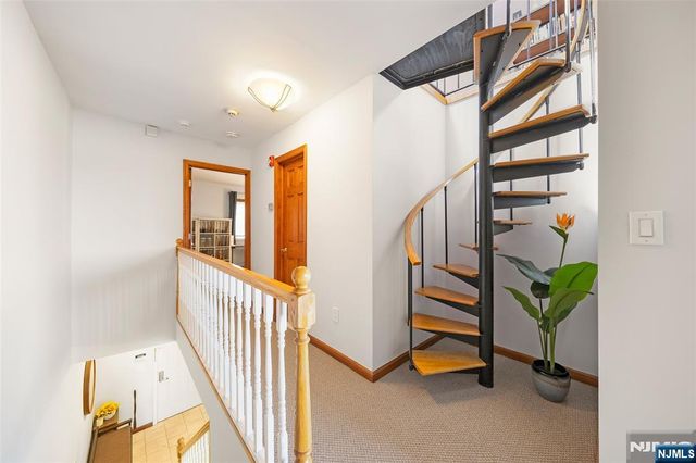 101 State Rt 5 302, Edgewater, NJ 07020