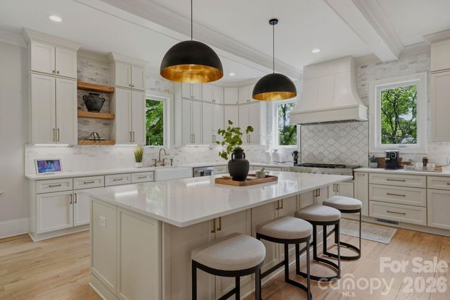 4547 Emory Lane, Charlotte, NC 28211