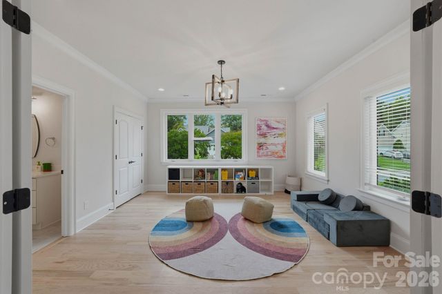 4547 Emory Lane, Charlotte, NC 28211