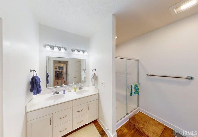 106 W Raider Court, Huntingburg, IN 47542