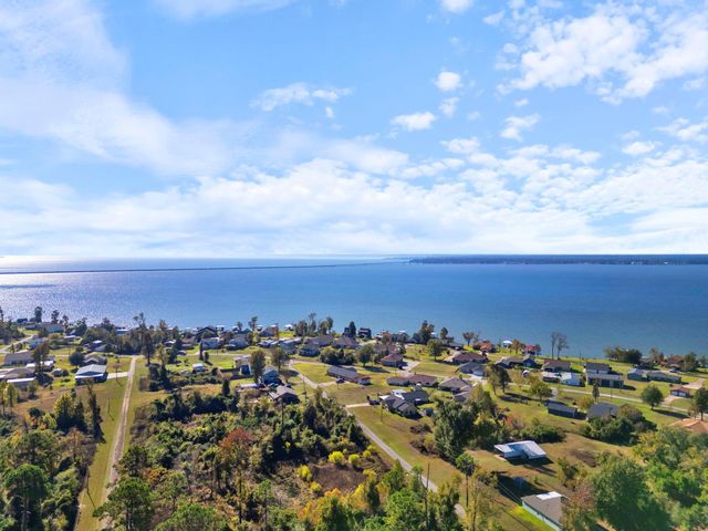 185 Brahman Drive, Onalaska, TX 77360