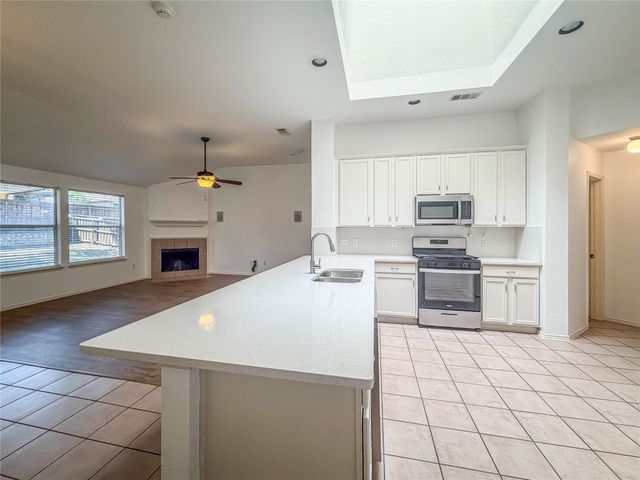 1507 Nightingale Lane, Corinth, TX 76210